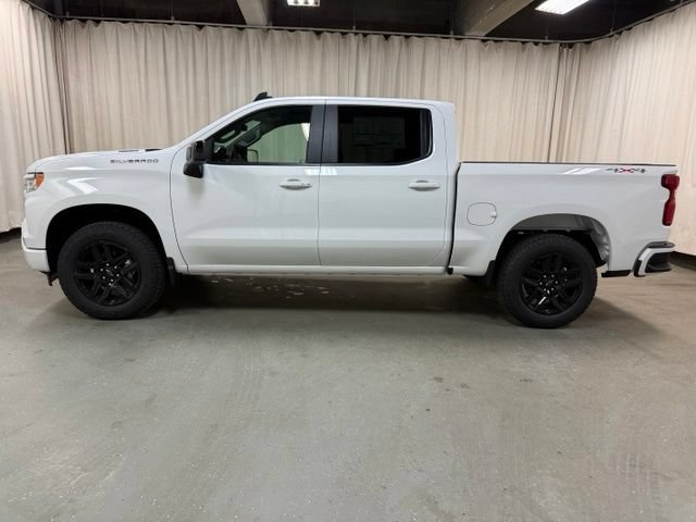 New 2026 Summit White Chevrolet RST image 15