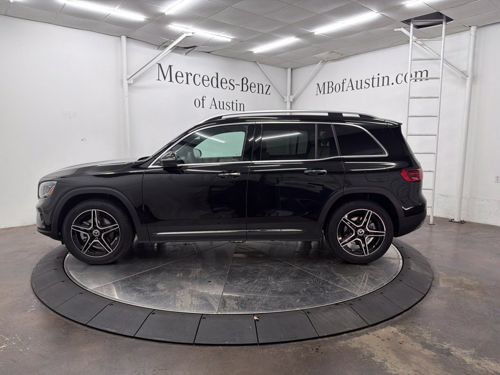 Used 2026 Black Mercedes-Benz GLB 250 image 4
