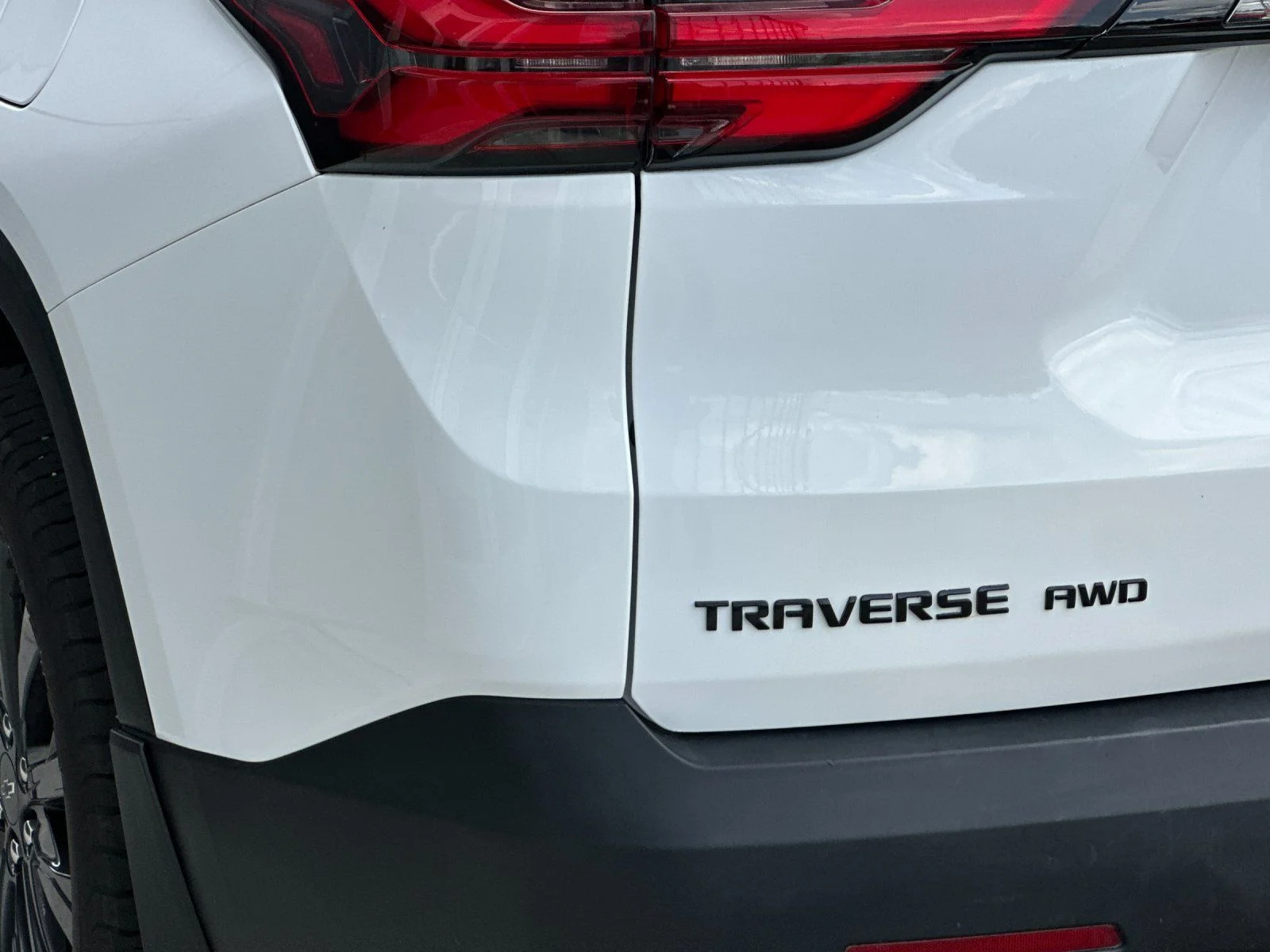Used 2023 Summit White Chevrolet RS image 25