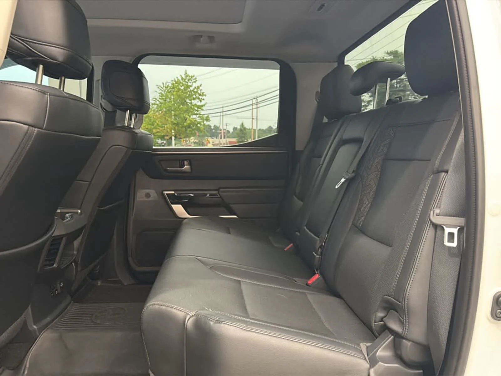 Used 2024 Wind Chill Pearl Toyota Limited Hybrid image 18