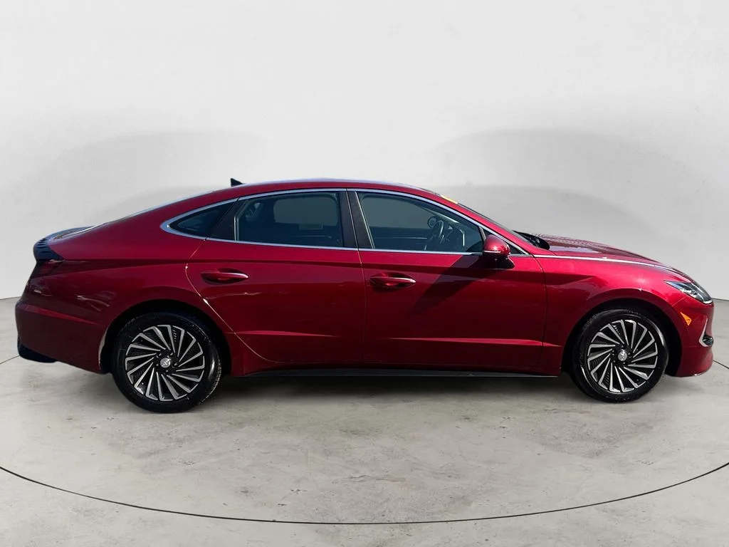 Used 2023 Ultimate Red Hyundai SEL image 7