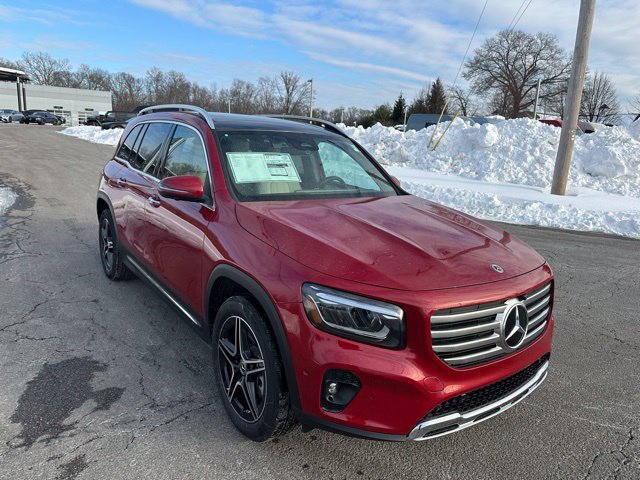 New 2026 MANUFAKTUR Patagonia Red Metallic Mercedes-Benz GLB 250 image 45