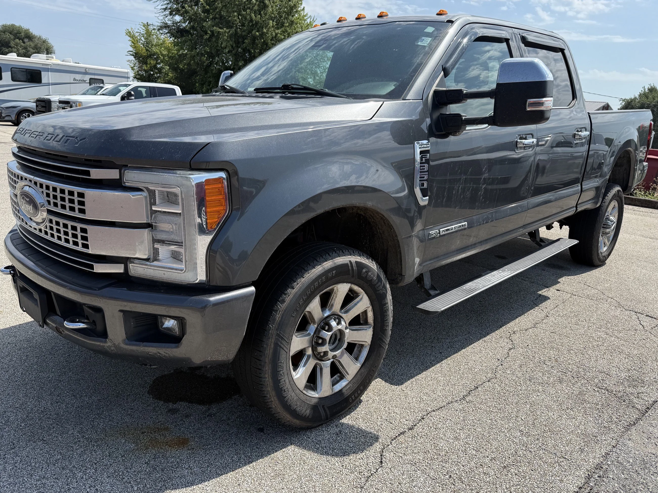 Used 2017 Magnetic Metallic Ford Platinum image 3