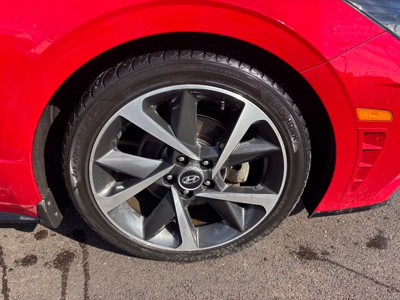 Used 2021 Red Hyundai SEL Plus image 14