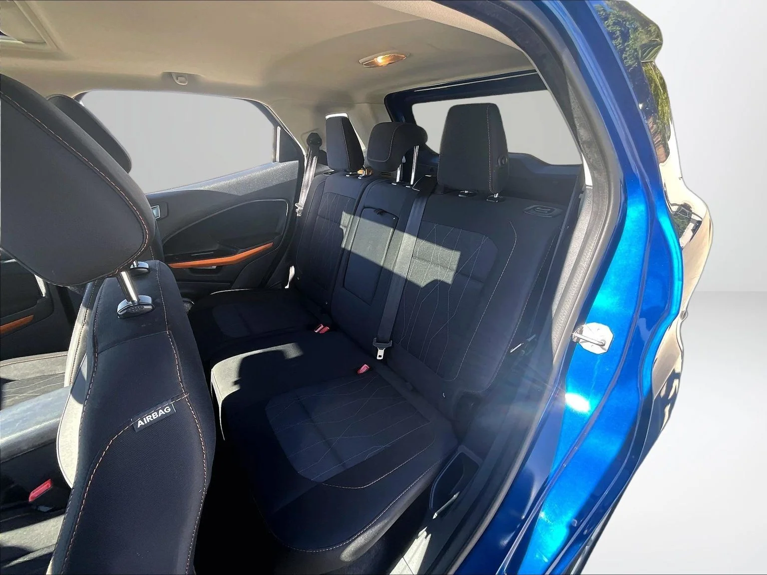 Used 2022 Blue Ford SE image 26