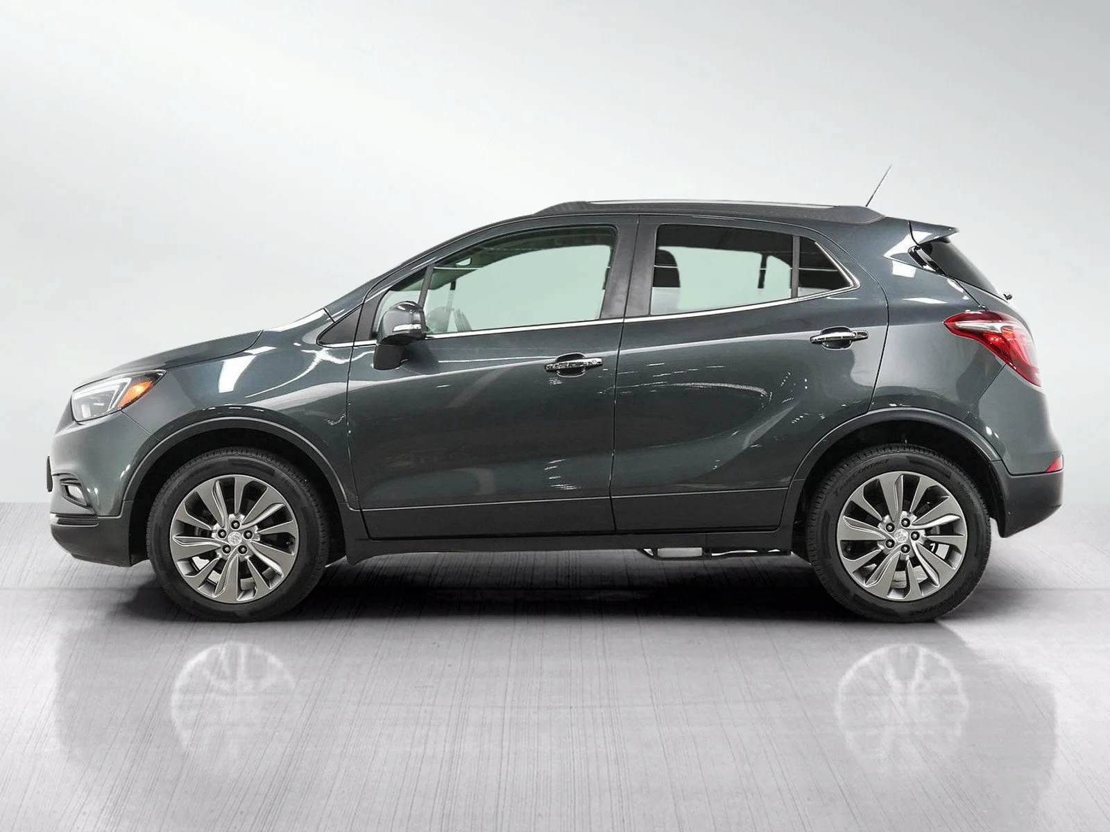 Used 2018 Buick Encore Essence with VIN KL4CJGSB5JB585188 for sale in Burnsville, Minnesota