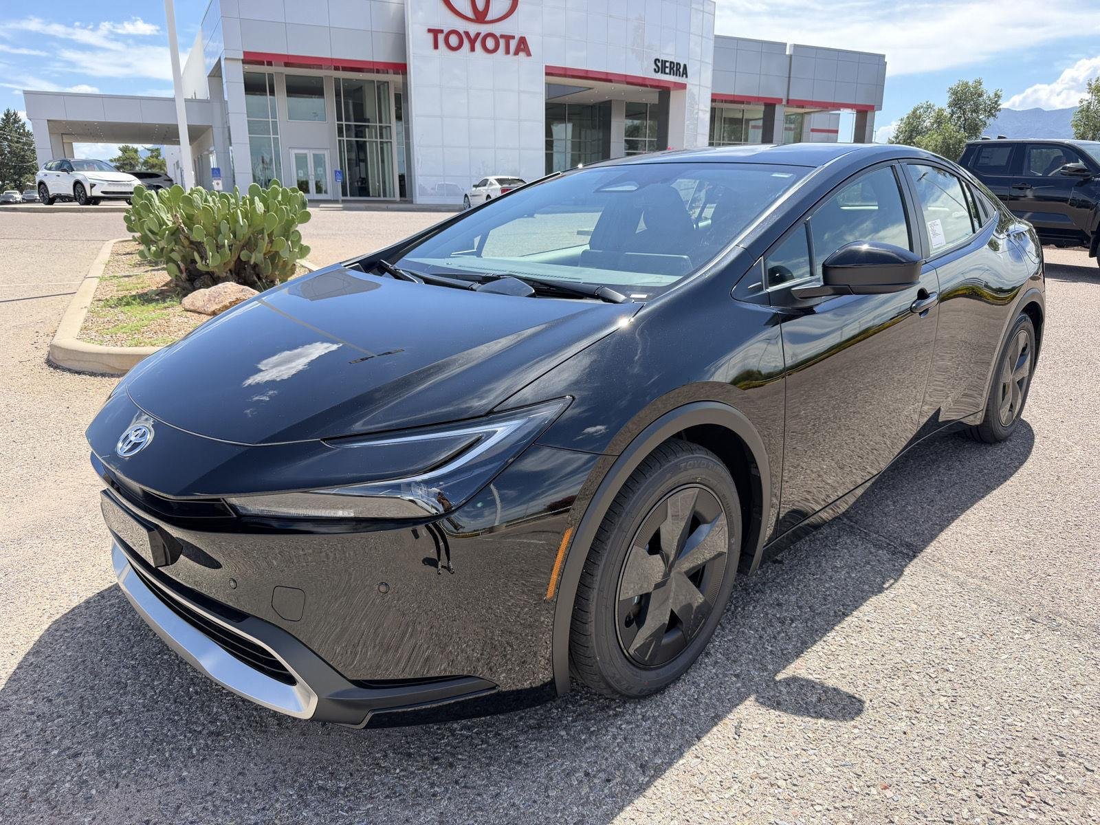 2027 Toyota Prius Plug-in Hybrid  SE
