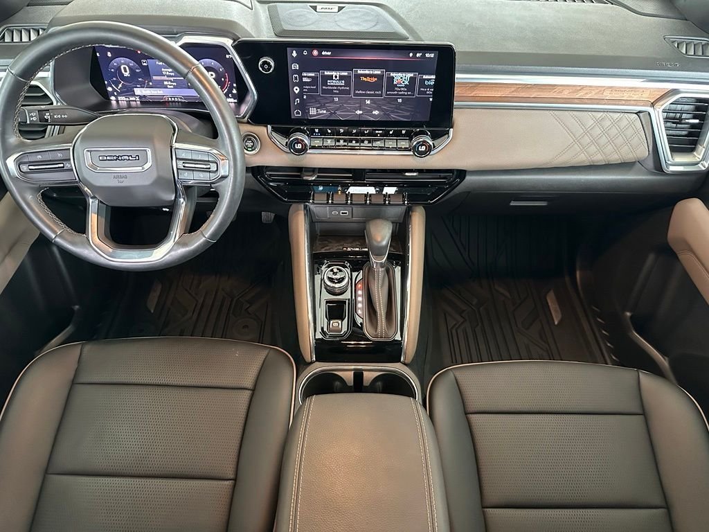 Used 2023 White GMC Denali image 18