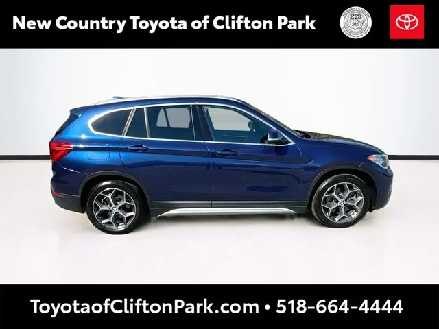 Used 2018 Blue BMW xDrive28i image 8