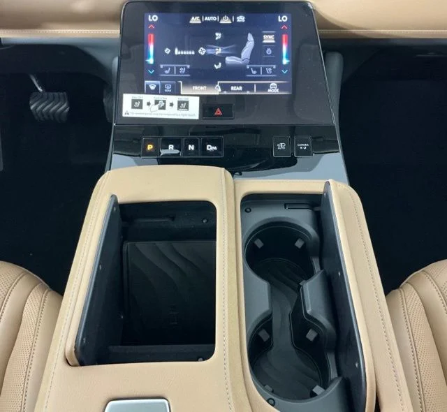 New 2026 White INFINITI LUXE image 21