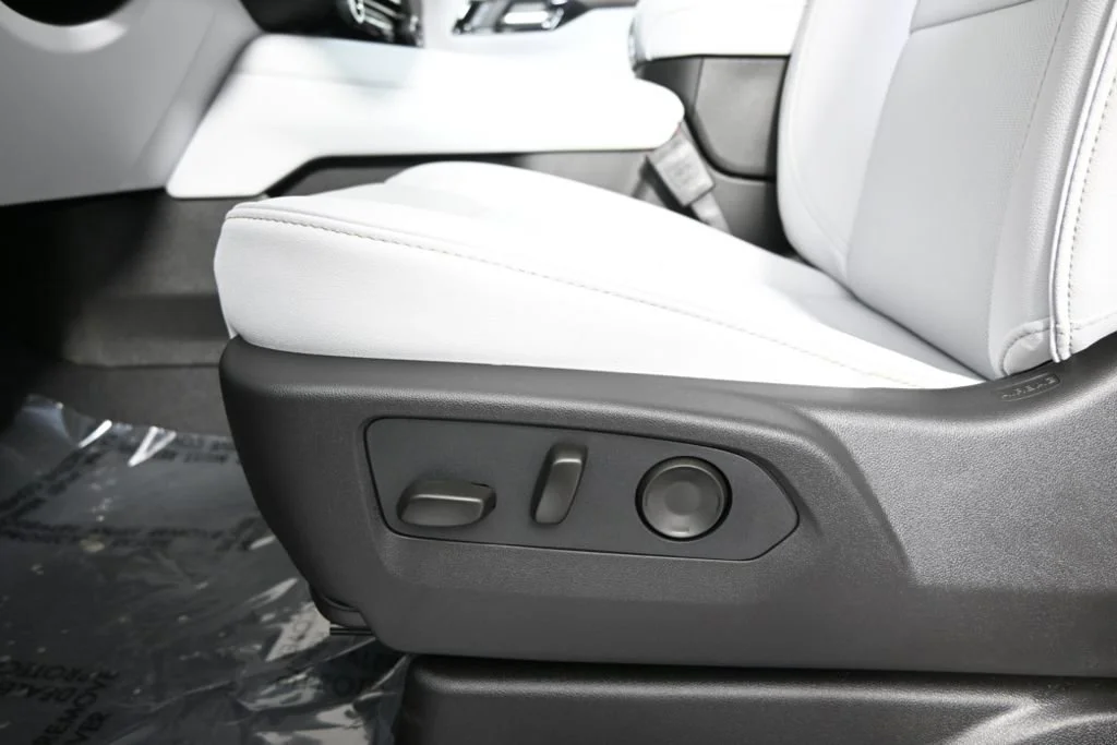 2026 Chevrolet Tahoe Premier - Photo 23