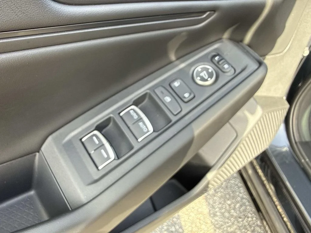 Used 2023 Gray Honda EX-L image 22
