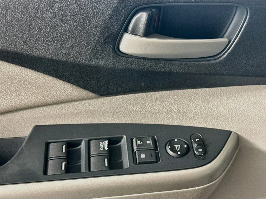 Used 2013 Gray Honda EX-L image 21