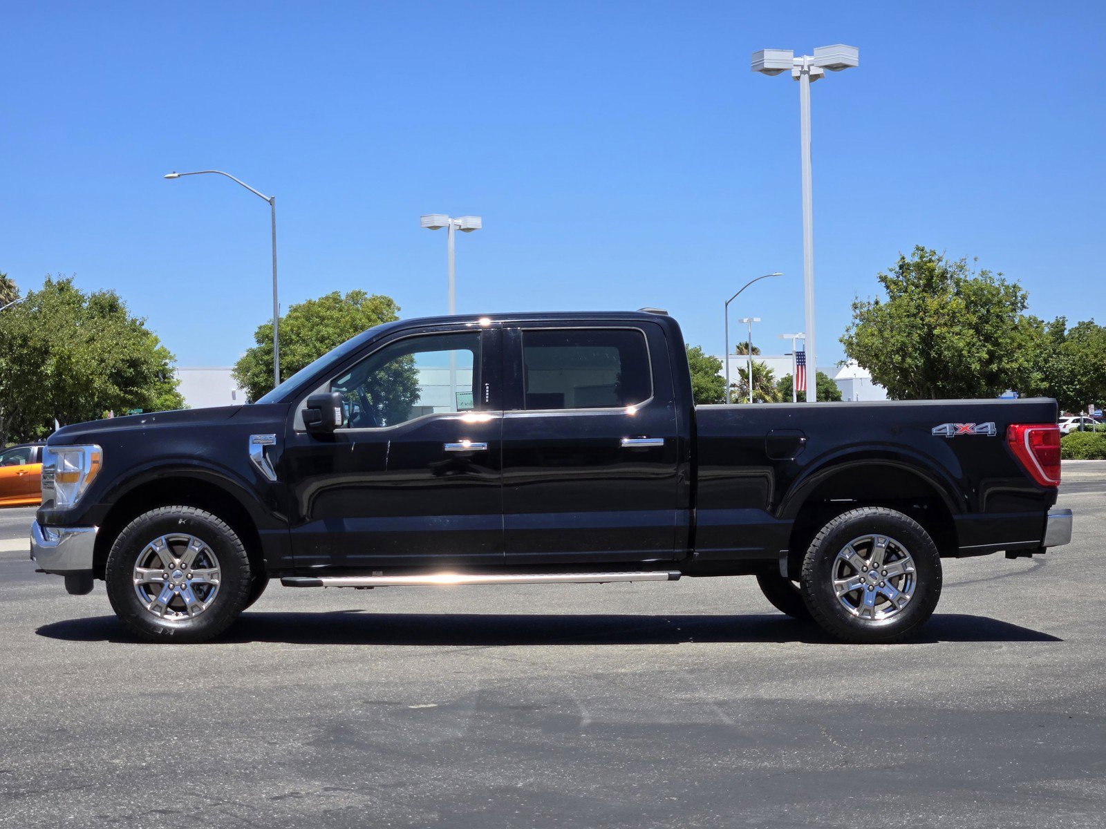 Certified Used 2022 Black Ford  image 7
