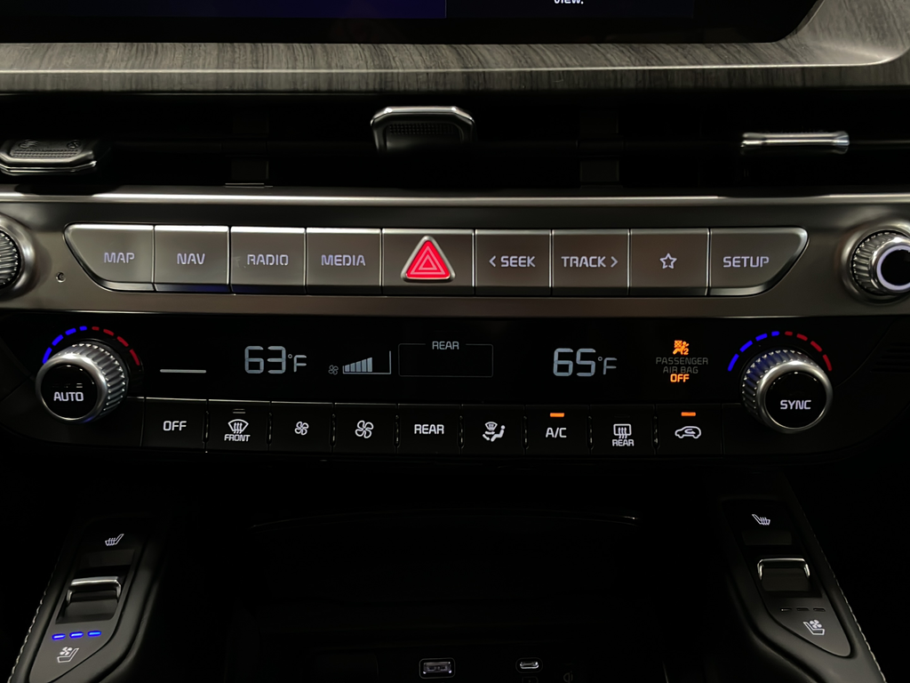 Used 2025 Black Kia EX image 20