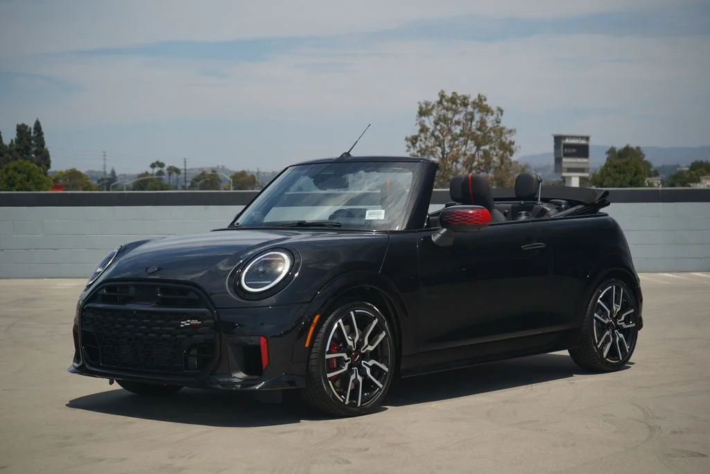 New 2026 Black MINI Iconic image 1