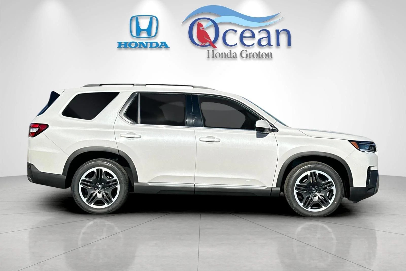 New 2026 Platinum White Pearl Honda AWD Touring image 6