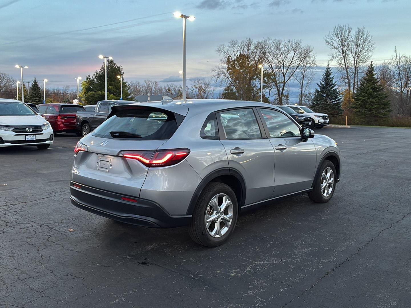 Used 2024 Lunar Silver Metallic Honda LX image 6