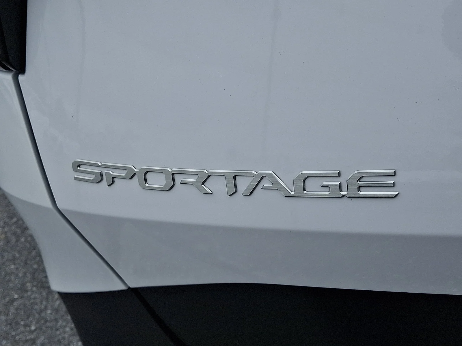 New 2027 White Kia LX image 22