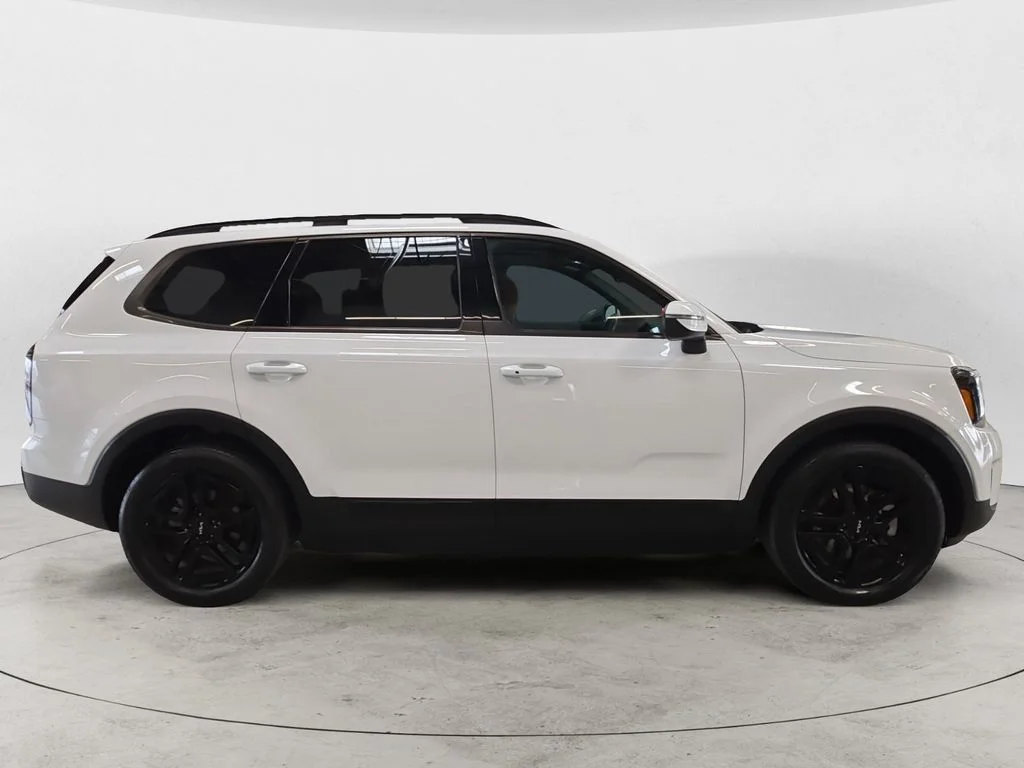 Used 2024 White Kia EX X-Line image 4