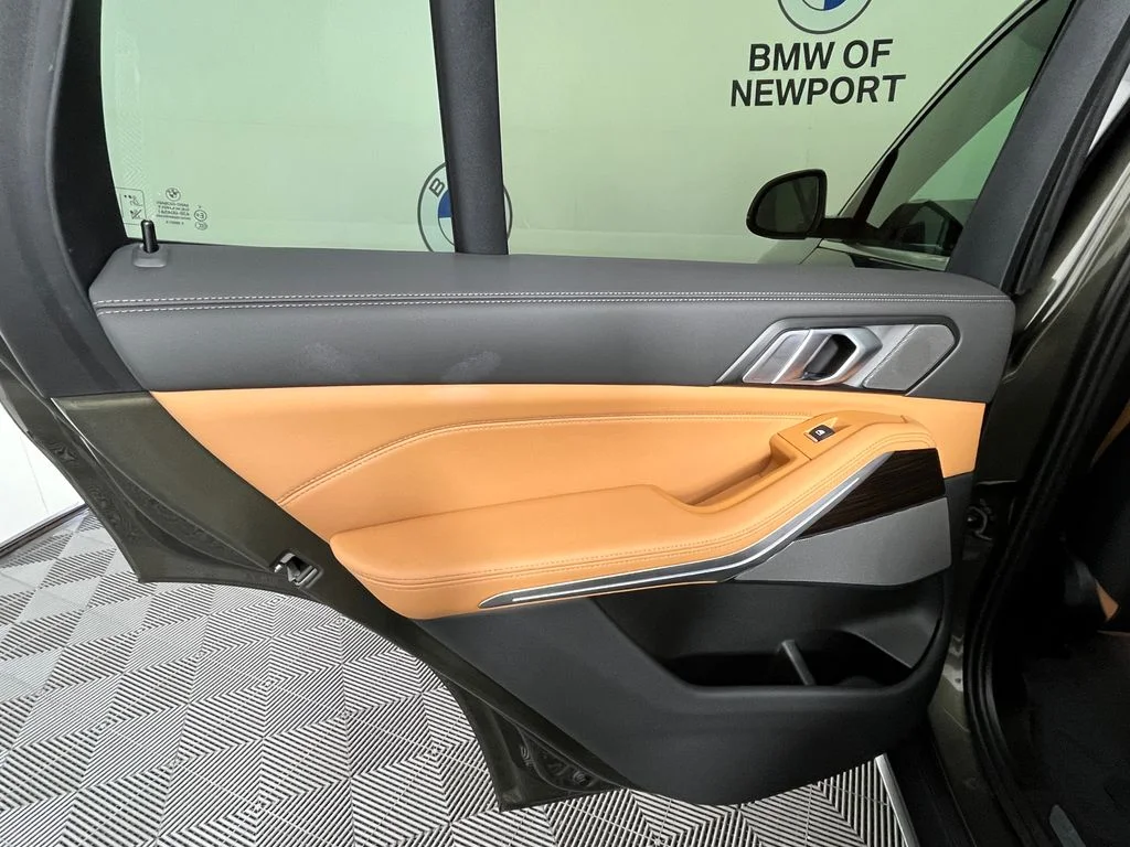 Certified Used 2024 Green Metallic BMW xDrive40i image 25