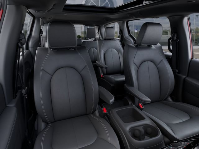 New 2026 Red Hot Pearl-Coat Exterior Paint Chrysler Select image 16