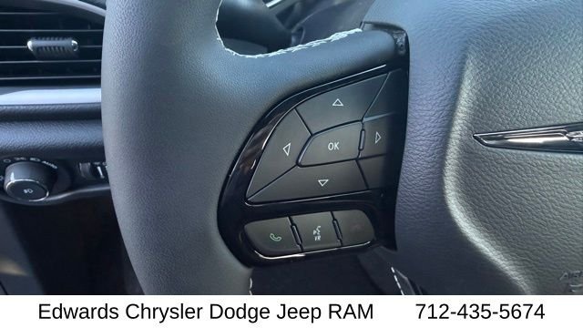 2026 Chrysler Pacifica Select - Photo 22