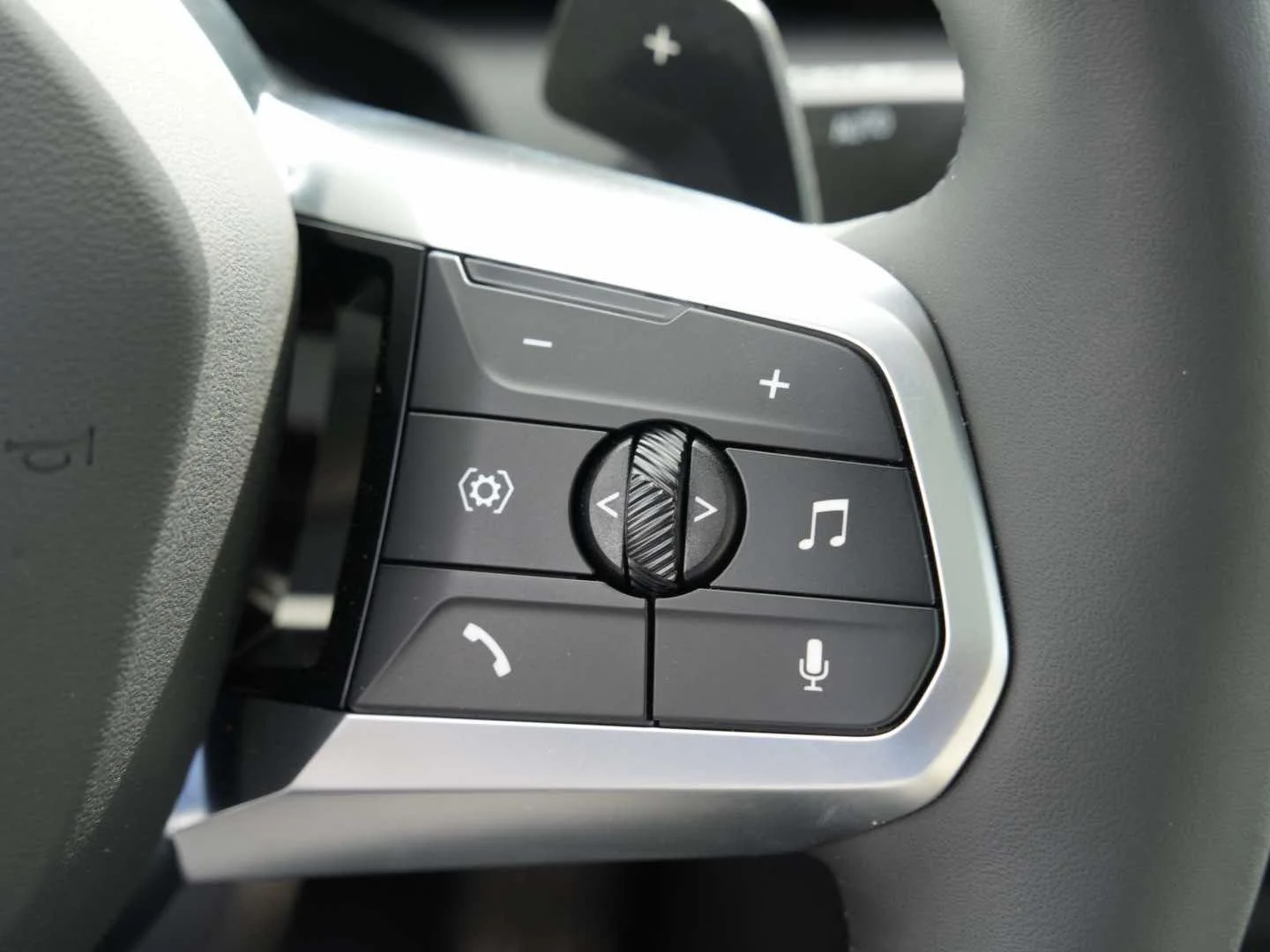 2026 BMW 2 Series 228 - Photo 18