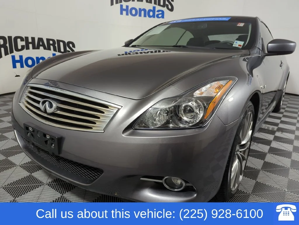 2015 INFINITI Q60 Base