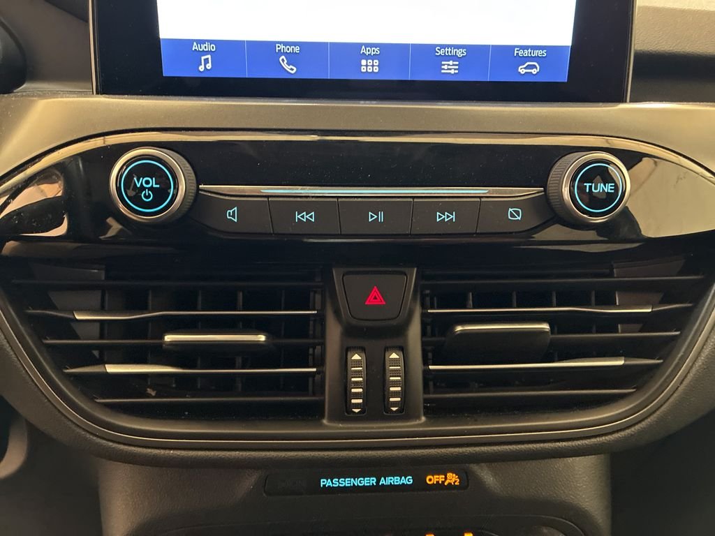 Used 2024 Black Metallic Ford Active image 19