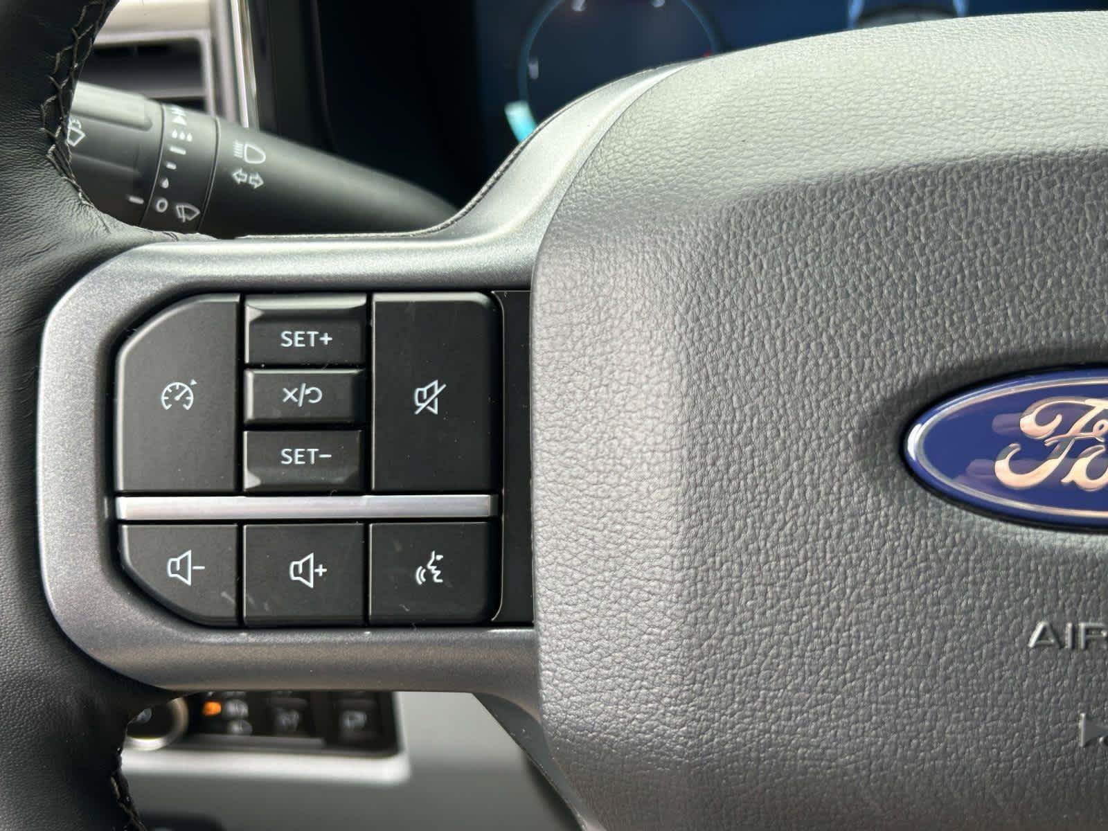 New 2027 Carbonized Gray Ford  image 38