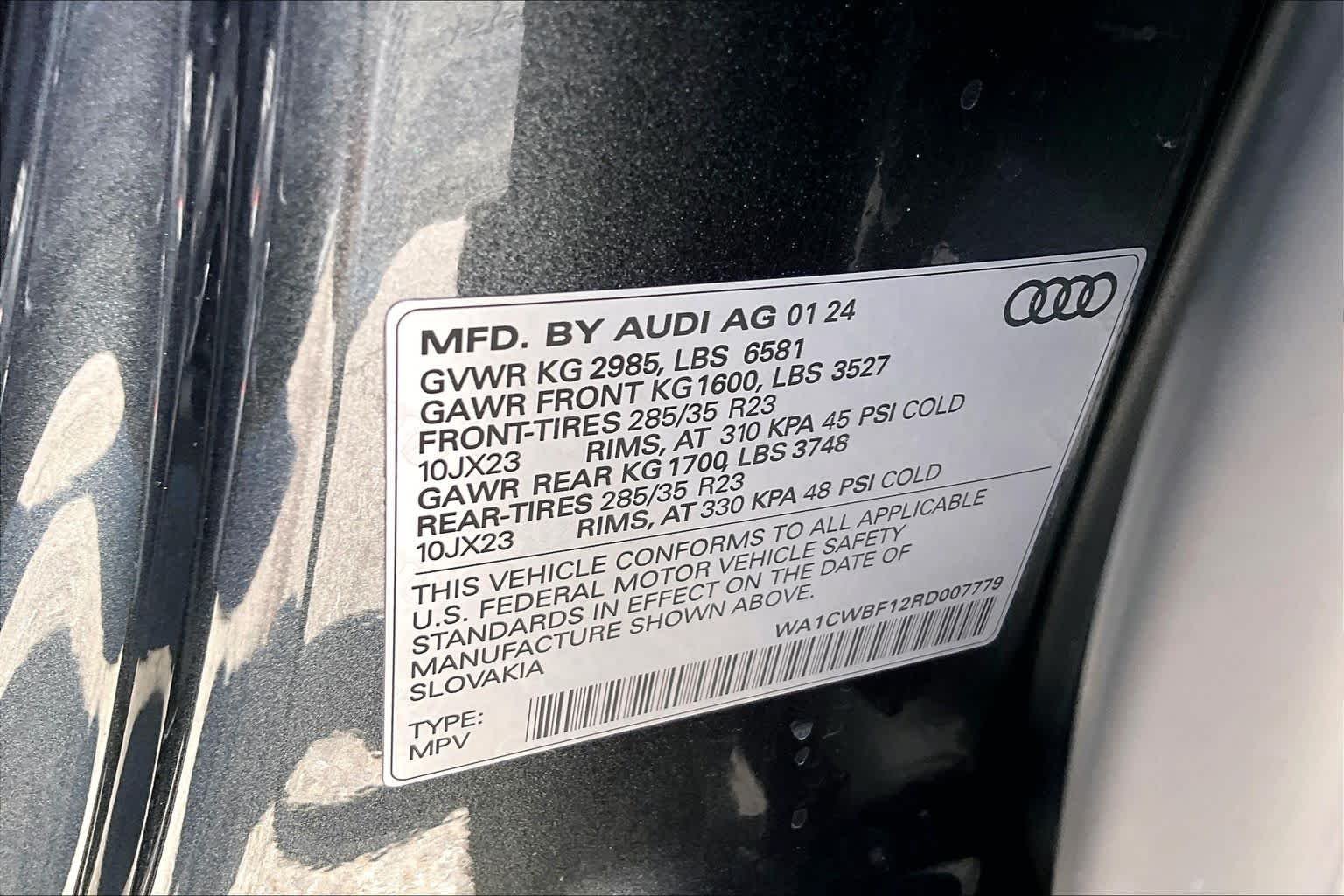 Used 2024 DAYTONA GRAY PEARL EFFECT Audi Prestige image 35