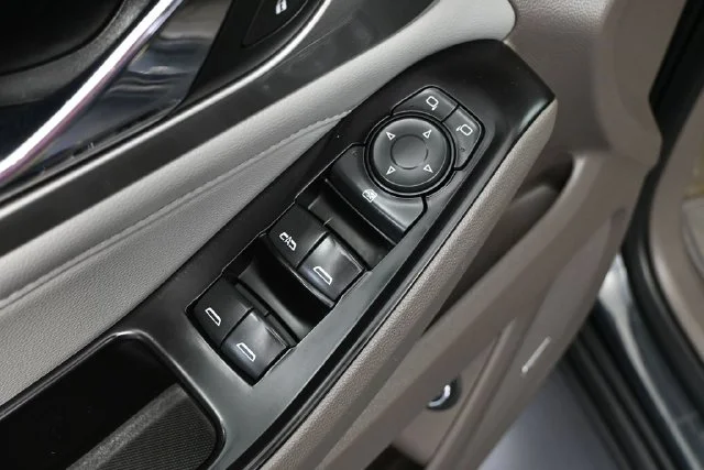 Used 2018 Gray Chevrolet 3LT image 14