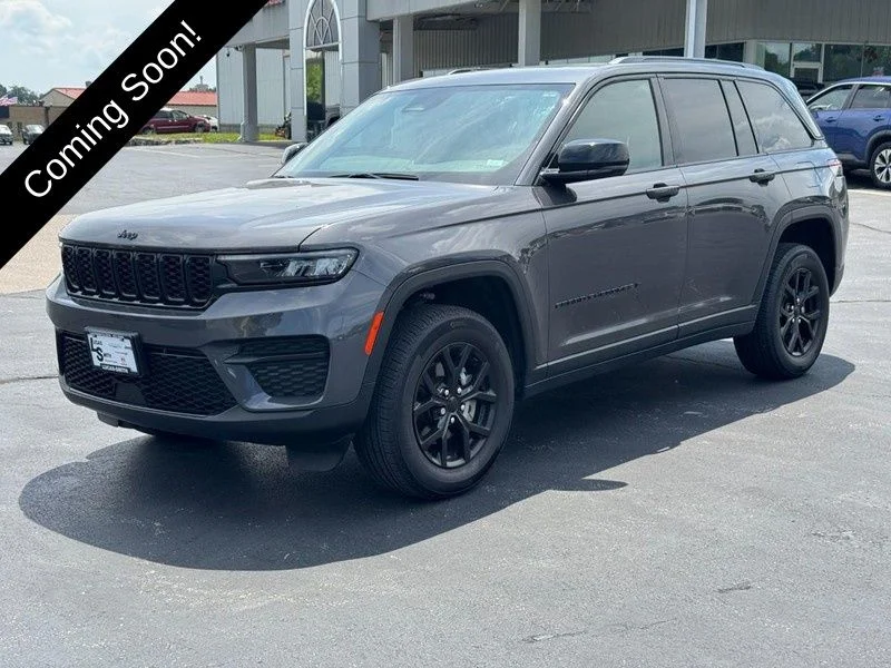 Certified Used 2024 Gray Jeep Altitude X image 9