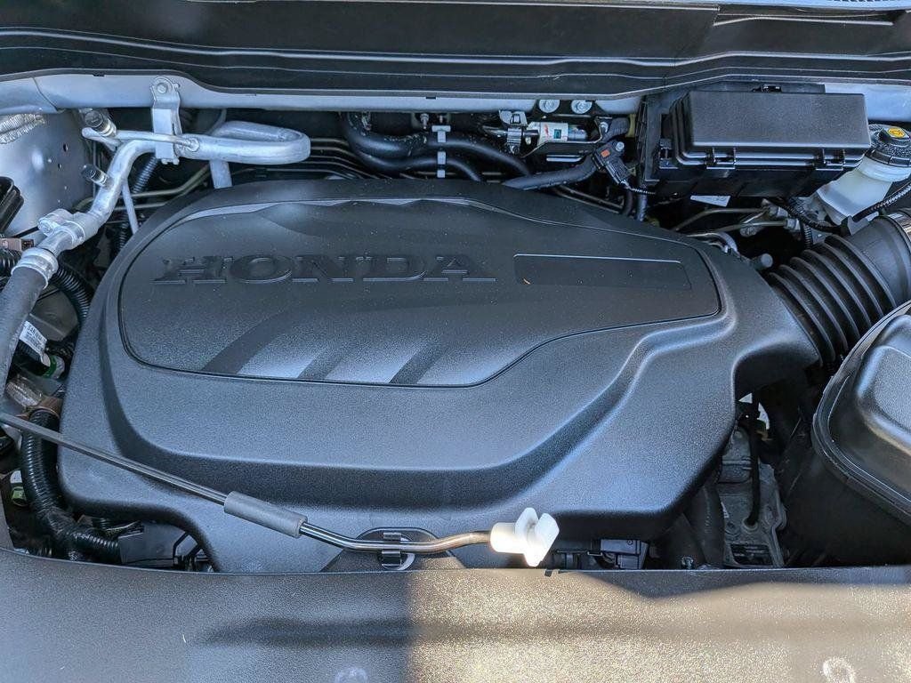 Used 2023  Honda EX-L image 29