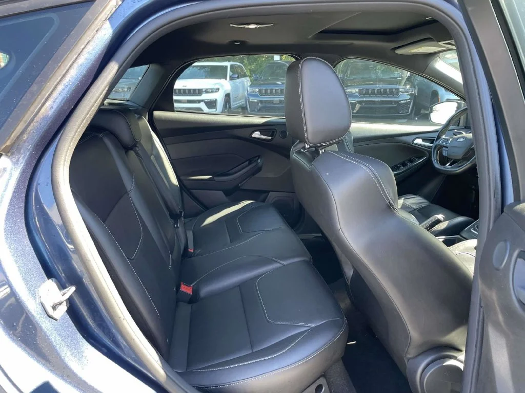 Used 2018 Blue Ford ST image 17