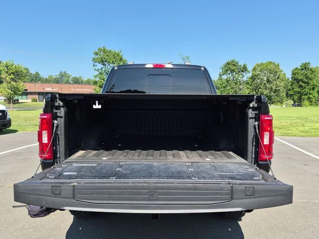 Used 2022 Black Ford XLT image 32