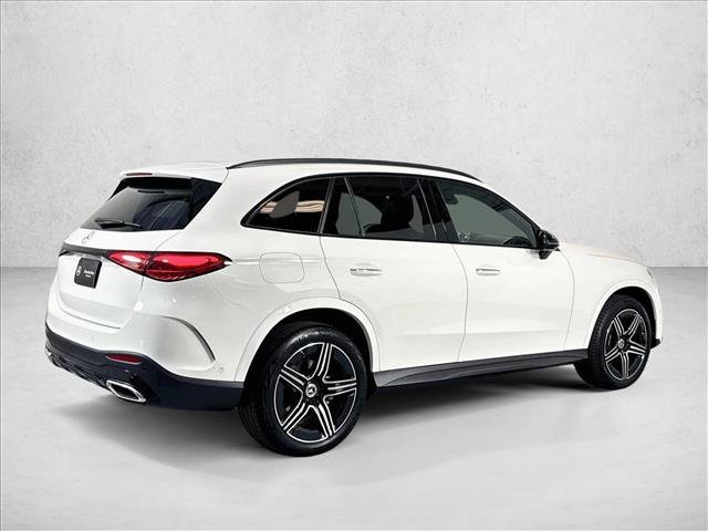 New 2026 Polar White Mercedes-Benz GLC 300 image 35
