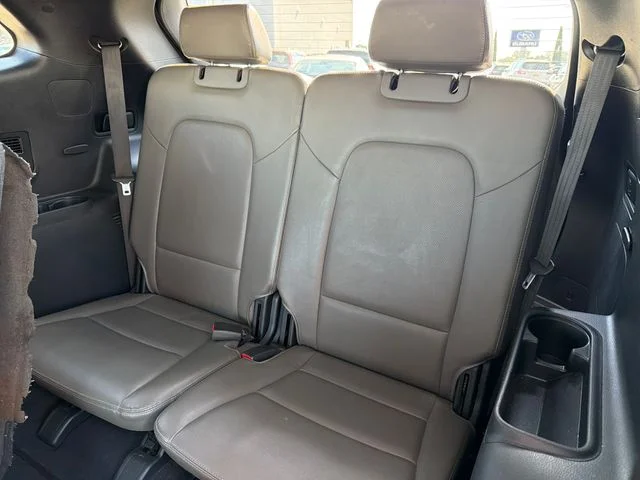 Used 2015  Hyundai Limited image 23
