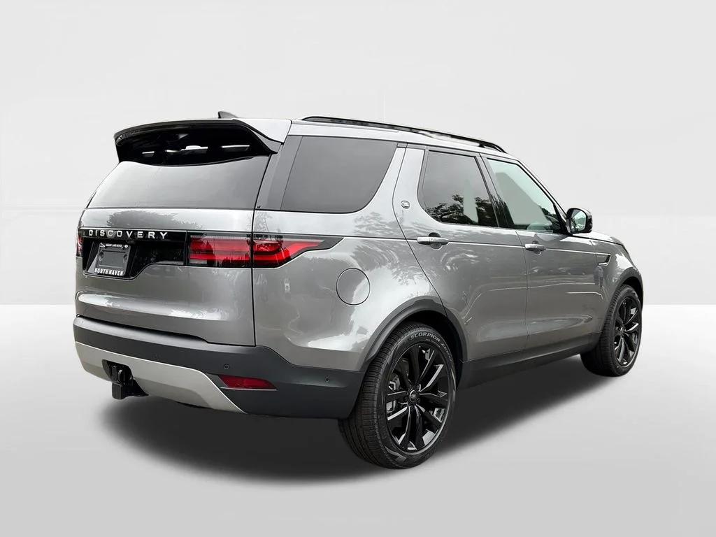 New 2026 Eiger Grey LAND ROVER S image 4
