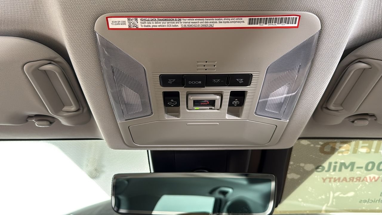 Certified Used 2025  Toyota Limited image 11