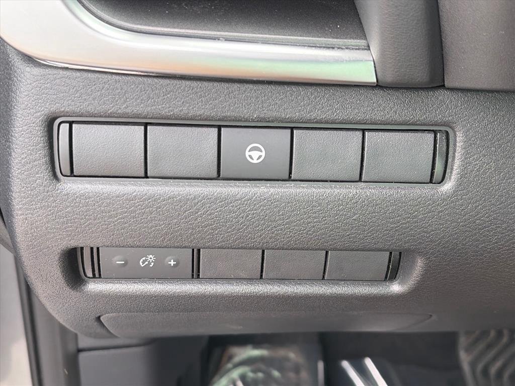 2021 Nissan Rogue SV - Photo 21