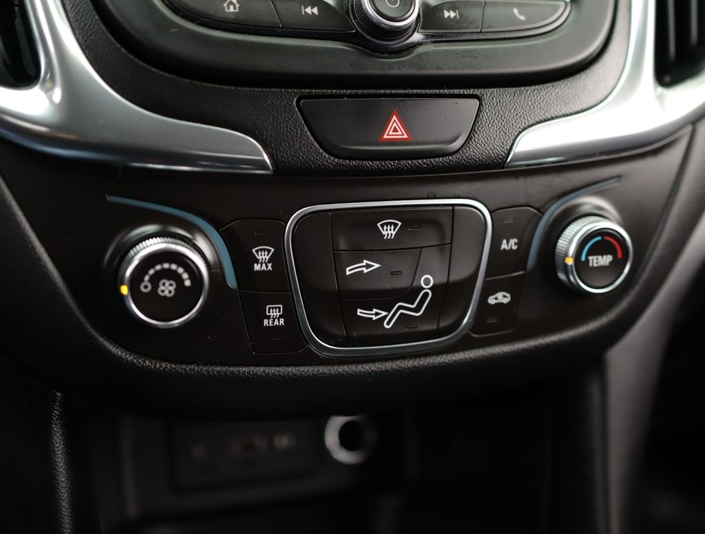Used 2019 MOSAIC BLACK METALLIC Chevrolet LT image 15