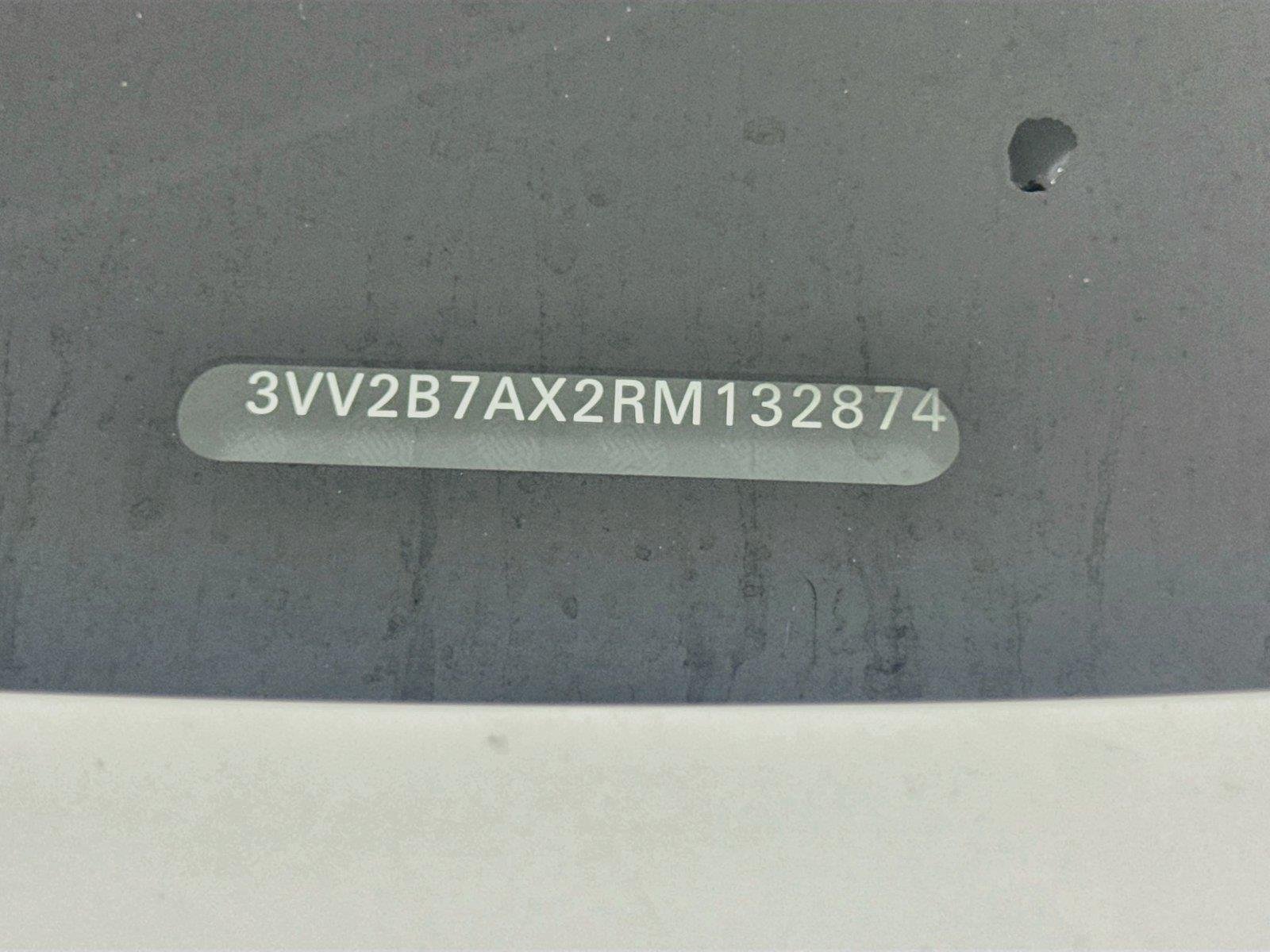 Used 2024 Pyrite Silver Metallic Volkswagen SE image 29
