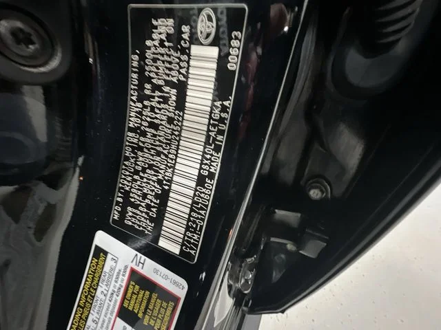 Used 2017 Black Toyota XLE image 33
