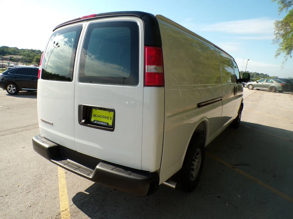 2026 Chevrolet Express Cargo Work Van - Photo 6