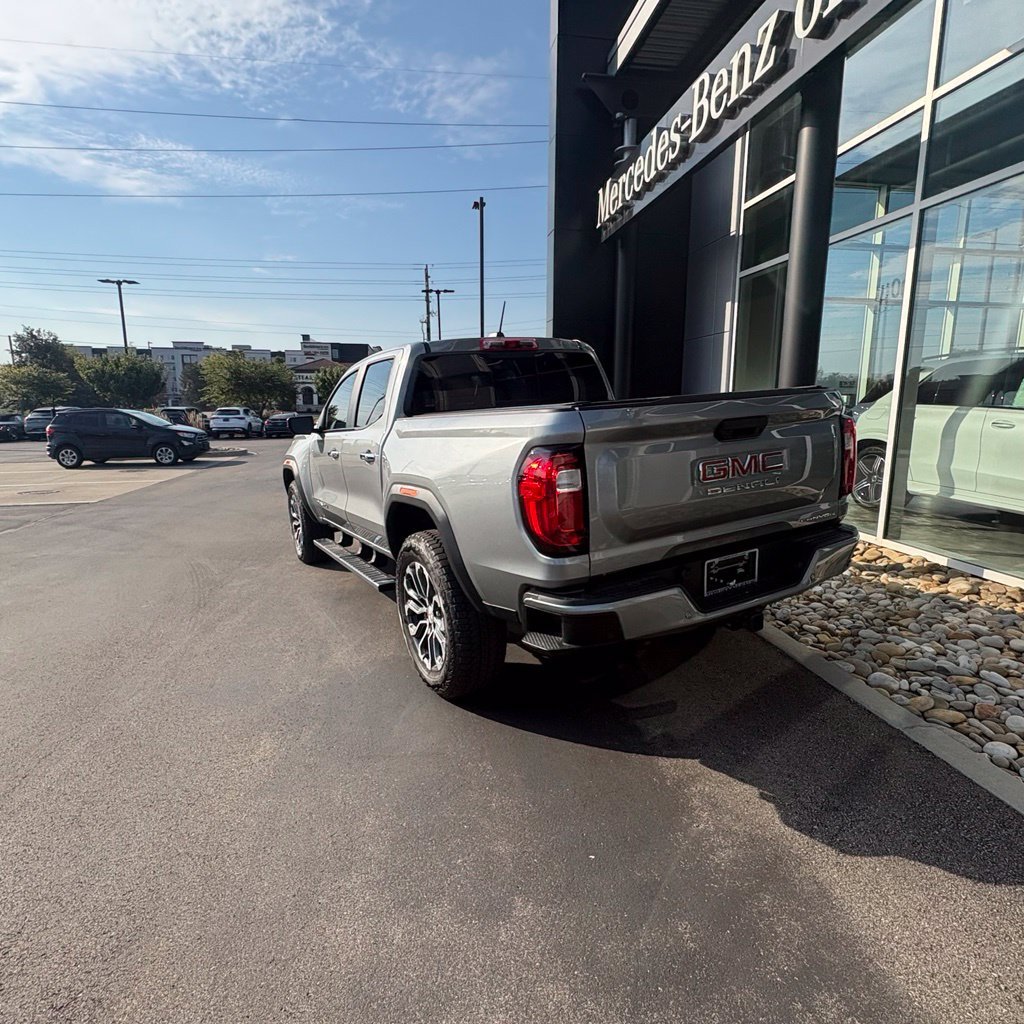 Used 2025 Sterling Metallic GMC Denali image 8