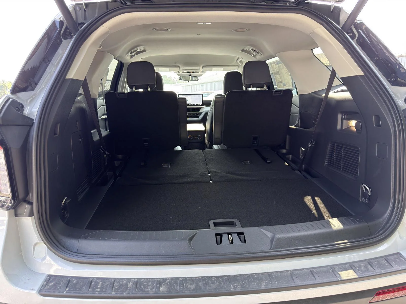 New 2026 Space White Metallic Ford Active image 16