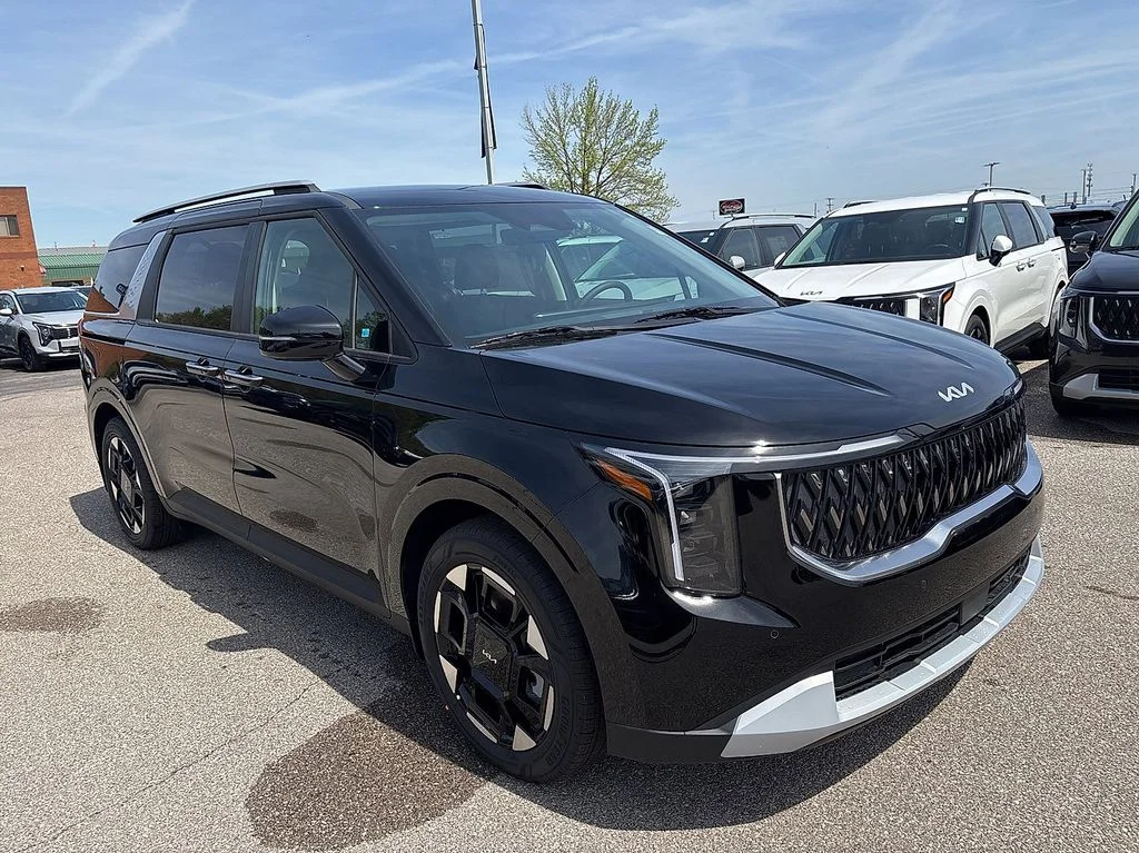 2026 Kia Sedona EX's photo