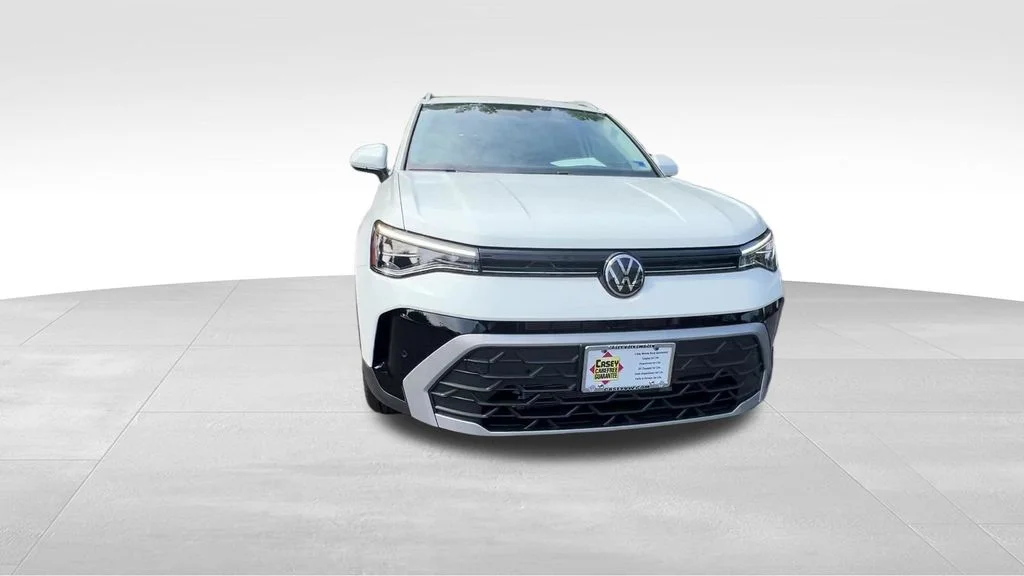 New 2026 White Volkswagen 1.5T SE image 25